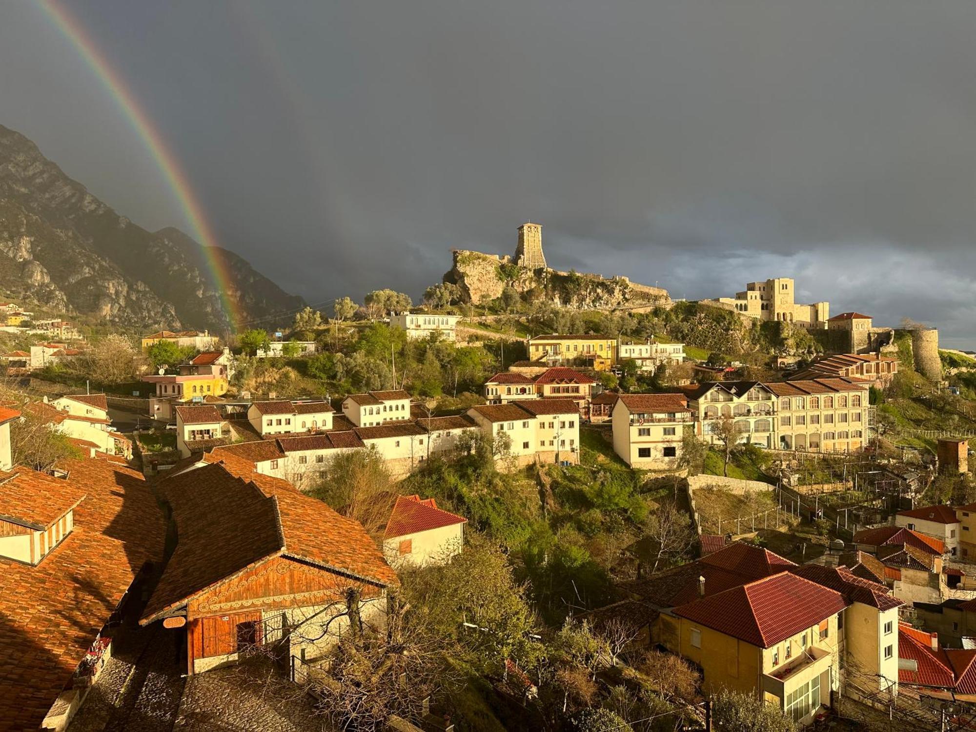 Panorama Rooms Hotel Near The Old Bazaar Krujë Exterior foto